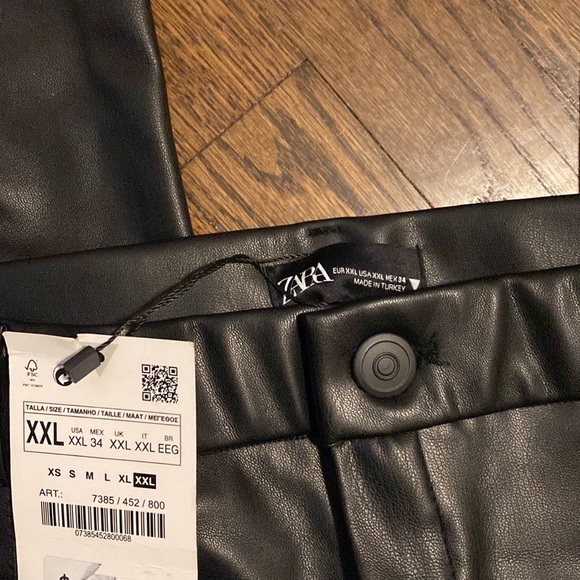 NWT Zara Faux Leather Leggings with Zipper Slits at Ankles - Picture 9 of 11
